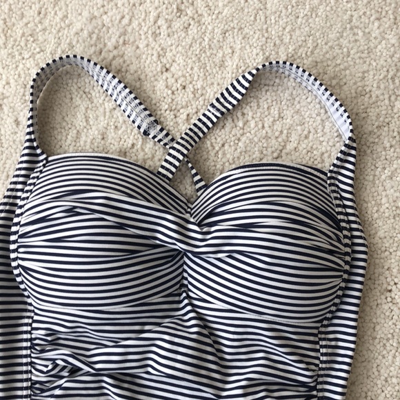 NWOT Nip Tuck Swim Sorrento Stripe Joanne One Piece Swimsuit Size 6 - Picture 6 of 16